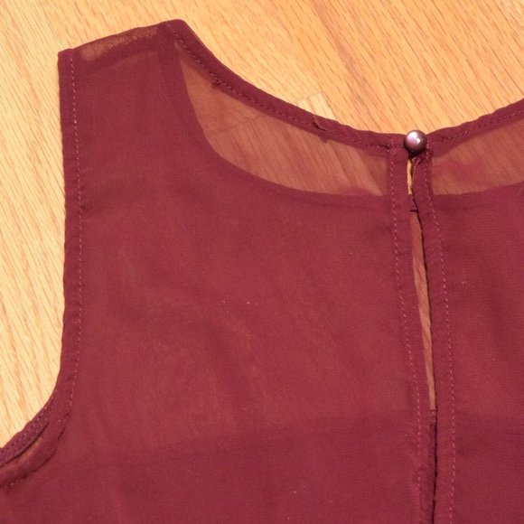 2 for $12:  H&M Sleeveless Maroon Tank in Women’s XS or S - Picture 4 of 8